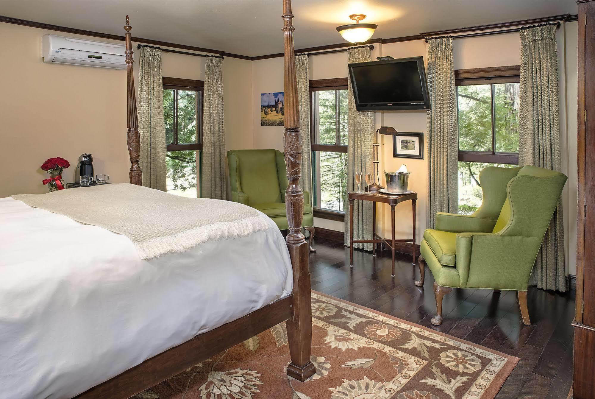 Applewood Inn Guerneville Exterior photo